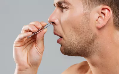 Pelos de la nariz, ¿deben cortarse? Conoce su función Pelos de la nariz, ¿deben cortarse?