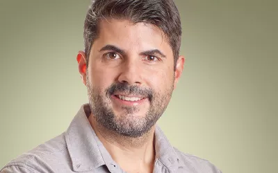 Javier S. Morales, autor de El ejercicio: un muro contra el cáncer Javier S. Morales