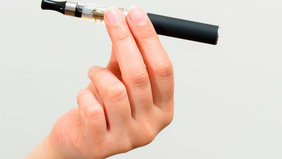 Cigarrillo electrónico, usos, pros y contras de vapear