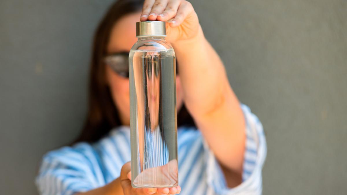 Aprende a limpiar frascos de vidrio