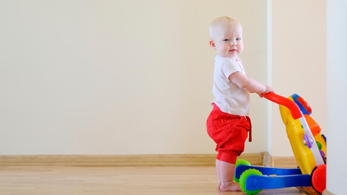Qué riesgos tienen para el bebé los tacatás y andadores?